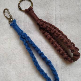 Comprar o produto de Chaveiro / Guia Dog / Alça clutch em Artesanato em Jundiaí, SP por Solutudo