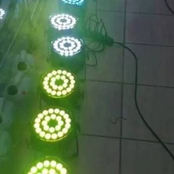 Comprar o produto de ParLed 24x10w RGBW - Golden Sun em Estruturas para Eventos em São Paulo, SP por Solutudo