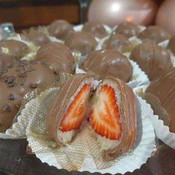Comprar o produto de Bombom de morango em Doces para festas em São Caetano do Sul, SP por Solutudo