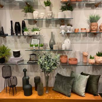 Comprar o produto de Decoração de Interiores em Casa, Móveis e Decoração em 4º Centenário, PR por Solutudo