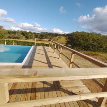 Comprar o produto de Deck para piscinas  em Carpintaria - Estruturas e Produtos de Madeira em Botucatu, SP por Solutudo