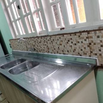 Comprar o produto de Instalação de pia em Construtores - Pedreiros em Bofete, SP por Solutudo