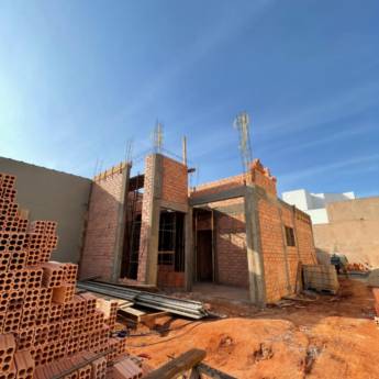 Comprar o produto de Construtora - Construções de Casas e Empresas em Ofertas: Casa e Construção em Botucatu, SP por Solutudo