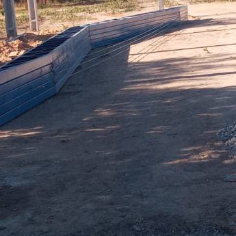 Comprar o produto de Precisando de um serralheiro na cidade de Luís Eduardo Magalhães? Nos chame! em Serralheria em Luís Eduardo Magalhães, BA por Solutudo