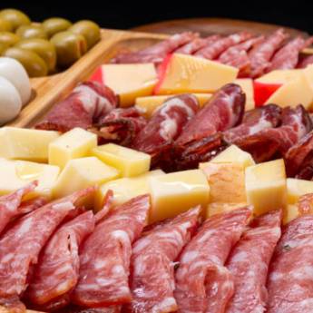 Comprar o produto de Frios  em Frios em Ninho Verde II Eco Residence, SP por Solutudo