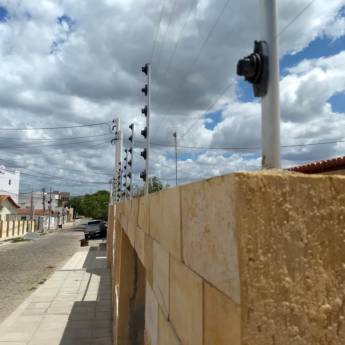 Comprar o produto de Instalação e Manutenção de  Cercas Elétricas em Cerca Elétrica em Currais Novos, RN por Solutudo