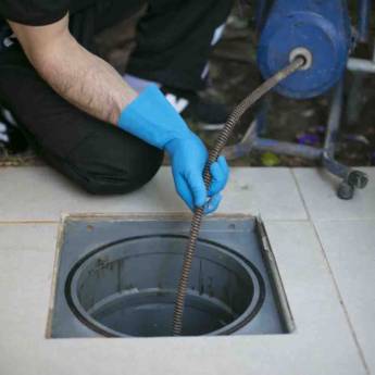 Comprar o produto de Desentupimento de caixa de gordura em Desentupimento  em Mineiros, GO por Solutudo