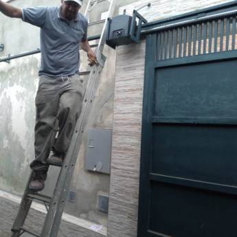 Comprar o produto de Portões em Serralheria em Belo Horizonte, MG por Solutudo