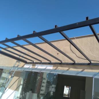 Comprar o produto de Estruturas Metálicas em Serralheria em Belo Horizonte, MG por Solutudo