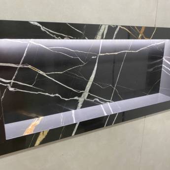 Comprar o produto de Nicho com fita led em Porcelanatos em Cascavel, PR por Solutudo