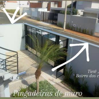 Comprar o produto de Instalação de pingadeiras em todo muro em Calhas - Inox em Tietê, SP por Solutudo