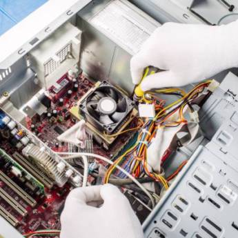 Comprar o produto de Manutenção de Computadores em Informática em Fernandópolis, SP por Solutudo