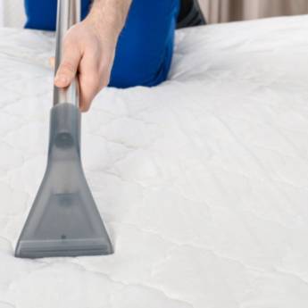 Comprar o produto de Limpeza de Colchão em Limpeza de colchão em Jundiaí, SP por Solutudo