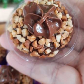 Comprar o produto de Brigadeiro ferrero rocher em Doces e Sobremesas em Jundiaí, SP por Solutudo