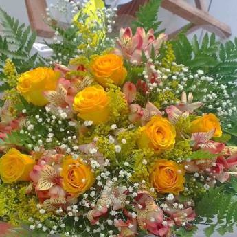 Comprar o produto de Buquê de flores em Flores em Ourinhos, SP por Solutudo