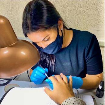 Comprar o produto de Manicure Tradicional em Manicures em Jundiaí, SP por Solutudo