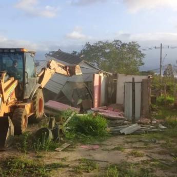 Comprar o produto de Limpeza de terreno em Terraplanagens em Ninho Verde II Eco Residence, SP por Solutudo