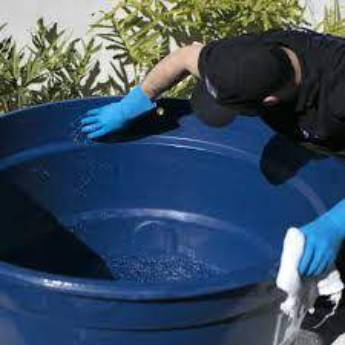 Comprar o produto de Limpeza de Caixa d'agua em Limpeza de Caixas D'Água em Marília, SP por Solutudo
