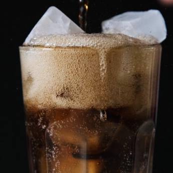 Comprar o produto de Refrigerantes em Refrigerantes, Sucos e Água em Parauapebas, PA por Solutudo