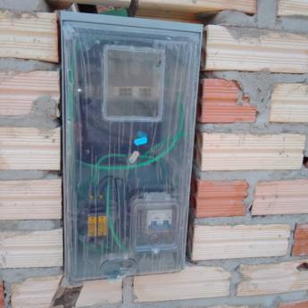 Comprar o produto de Eletricista para instalar relógio no poste em Avaré em Eletricistas em Avaré, SP por Solutudo