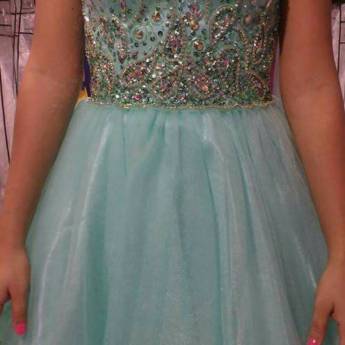 Comprar o produto de Vestido curto azul com pedras em Bauru em Vestidos de Festa em Bauru, SP por Solutudo