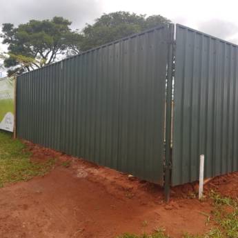 Comprar o produto de Aluguel de Tapumes em Tapumes em Águas de Santa Bárbara, SP por Solutudo