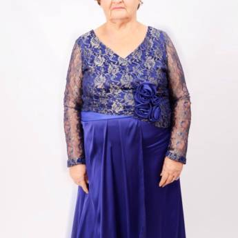 Comprar o produto de Vestido violeta e dourado rendado Plus Size em Bauru em Moda Plus Size em Bauru, SP por Solutudo
