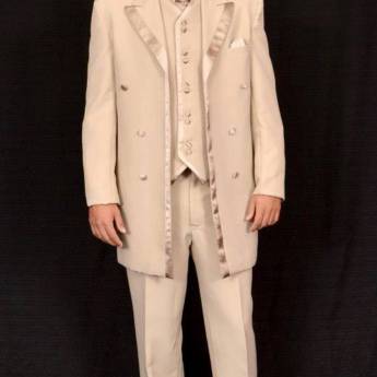 Comprar o produto de Terno bege em Bauru em Ternos em Bauru, SP por Solutudo