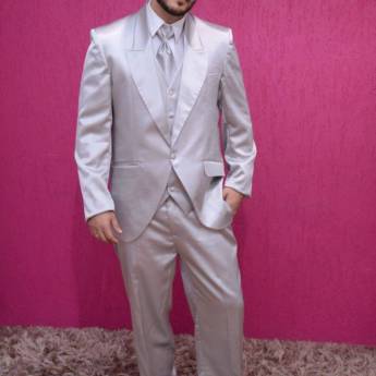 Comprar o produto de Terno para casamento cinza claro em Bauru em Ternos em Bauru, SP por Solutudo