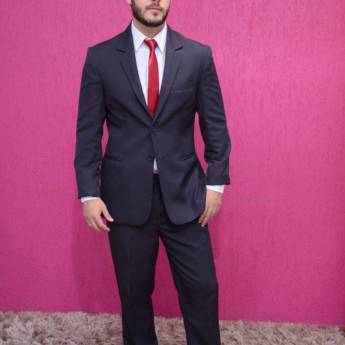 Comprar o produto de Terno preto com gravata vermelha para casamento eventos formaturas em Bauru em Ternos em Bauru, SP por Solutudo