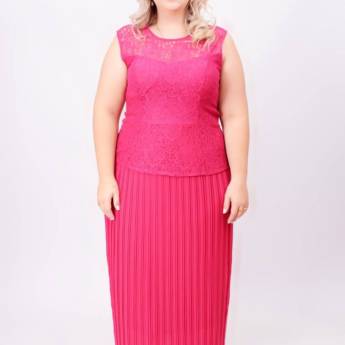 Comprar o produto de Vestido rosa choque Plus Size em Bauru em Moda Plus Size em Bauru, SP por Solutudo