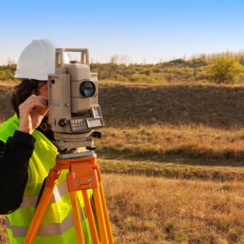 Comprar o produto de Avaliação de Terreno em Imobiliárias - Corretores de Imóveis em Santo André, SP por Solutudo