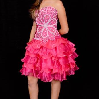 Comprar o produto de Vestido de Debutante Rosa Florido em Vestidos de 15 Anos em Bauru, SP por Solutudo