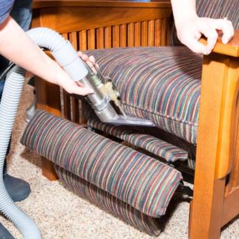 Comprar o produto de Higienização e Limpeza de Cadeiras Bauru em Limpeza em Bauru, SP por Solutudo