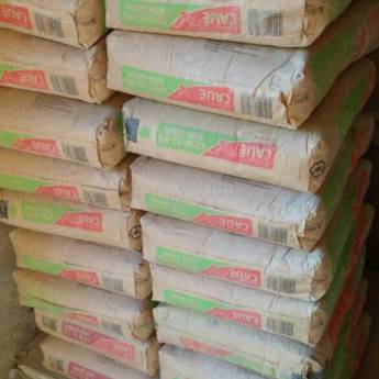 Comprar o produto de CIMENTO em Materiais para Construção em Botucatu, SP por Solutudo