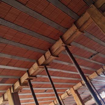 Comprar o produto de LAJE  em Materiais para Construção em Botucatu, SP por Solutudo