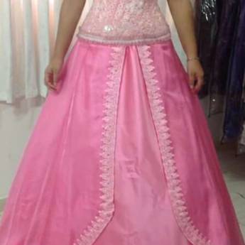 Comprar o produto de Vestido de Debutante Rosa estilo Princesa  em Vestidos de 15 Anos em Bauru, SP por Solutudo