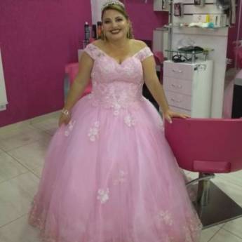 Comprar o produto de Vestido de Debutante Rosa Claro com Flores em Vestidos de 15 Anos em Bauru, SP por Solutudo