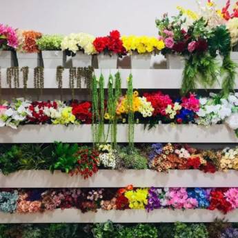 Comprar o produto de Flores artificiais em Flores Artificiais pela empresa D'Tudo Presentes e Utilidades em Mineiros, GO por Solutudo