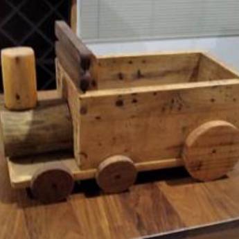 Comprar o produto de vaso Carrinho de Madeira 45 x 20 cm em Carrinhos e Veículos em Foz do Iguaçu, PR por Solutudo