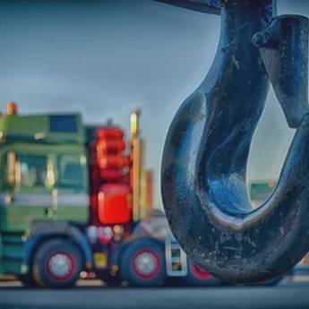 Comprar o produto de Guincho 24h em Guinchos em Armação dos Búzios, RJ por Solutudo