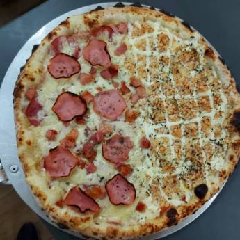 Comprar o produto de COMBO FAMILIA em Pizzas em Belo Horizonte, MG por Solutudo