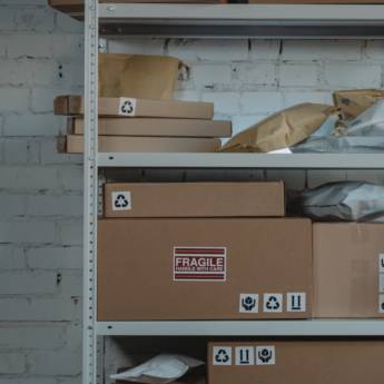 Comprar o produto de Mudanças com Caminhão Baú em Belo Horizonte em Mudanças em São Paulo, SP por Solutudo