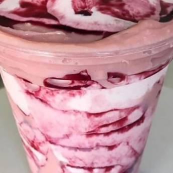 Comprar o produto de Shake babaloo Borda de morango em Shake em Aracaju, SE por Solutudo