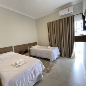 Comprar o produto de Quarto Casal + Solteiro - Conforto e Versatilidade em Bofete, SP em Hospedagem em Bofete, SP por Solutudo