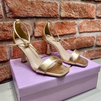 Comprar o produto de Charme e autenticidade! em Moda Feminina em Aracaju, SE por Solutudo