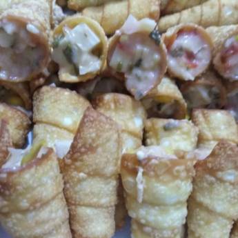 Comprar o produto de Cone Recheados em Salgados em Santa Cruz do Rio Pardo, SP por Solutudo