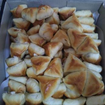 Comprar o produto de Esfirras em Salgados em Santa Cruz do Rio Pardo, SP por Solutudo