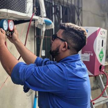 Comprar o produto de Manutenção de Ar Condicionado em Ar Condicionado em Candeias, BA por Solutudo