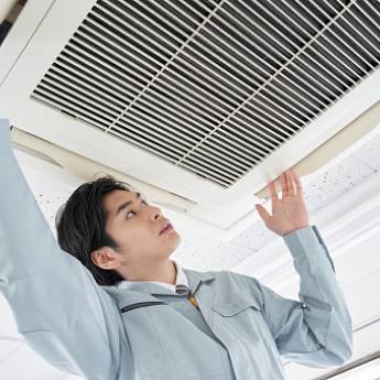 Comprar o produto de Manutenção de Ar Condicionado  em Ar Condicionado em Rio de Janeiro, RJ por Solutudo